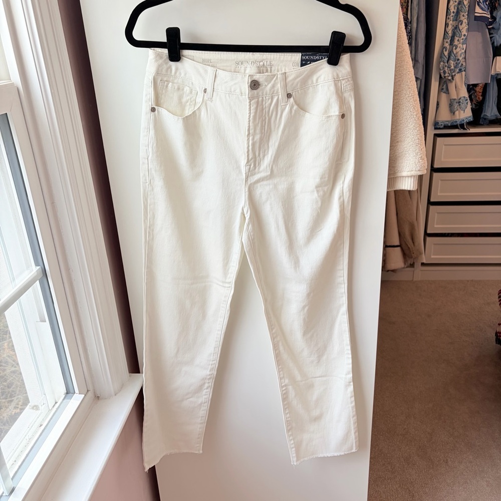 NWT white jeans